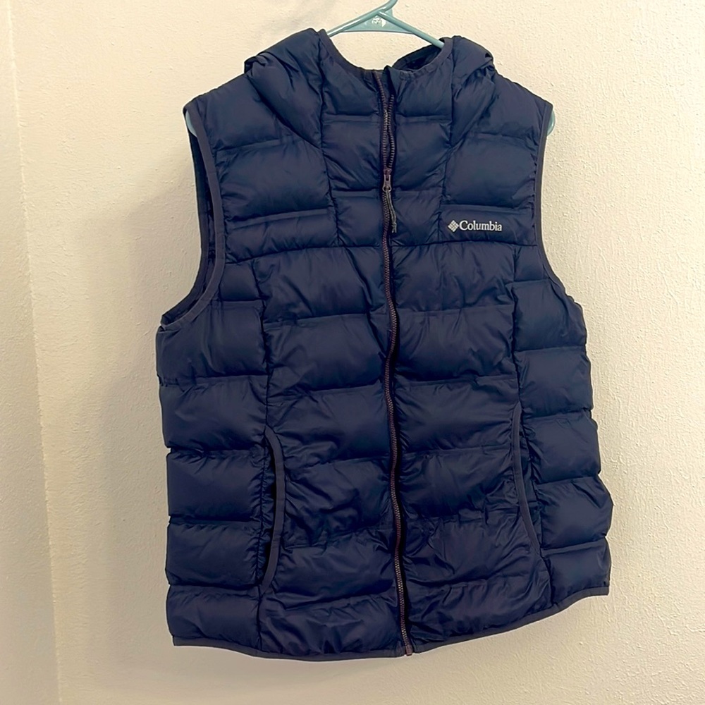 Columbia Vest w/Hood - Down & Feather Filled